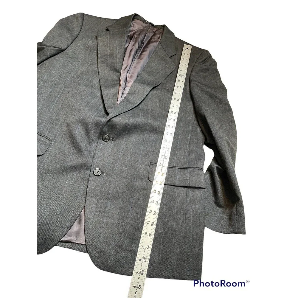 Vintage Tailored Elegance by Victors Washington Mall Suit 43R Mens Pin Striped‎